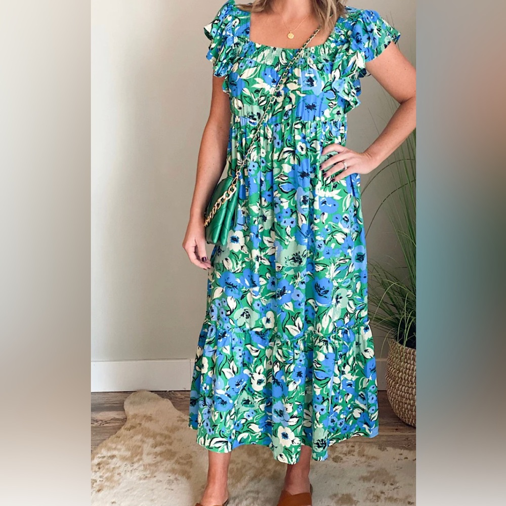 Pretty ruffle dress, green and blue. Size M